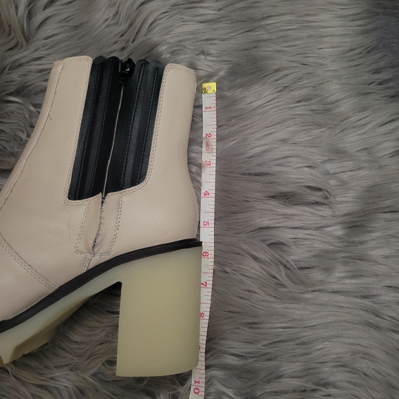 Anastasia Heeled Chelsea Ankle Boot OASIS SOCIETY size 10 - Picture 14 of 15